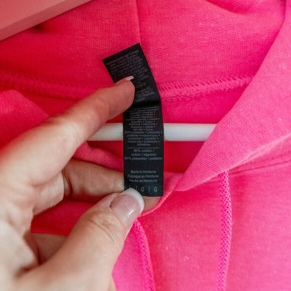 NWOT Gildan Safety Pink Hoodie Pullover Sweatshirt Sz L Heavy Blend Fleece - Picture 3 of 7